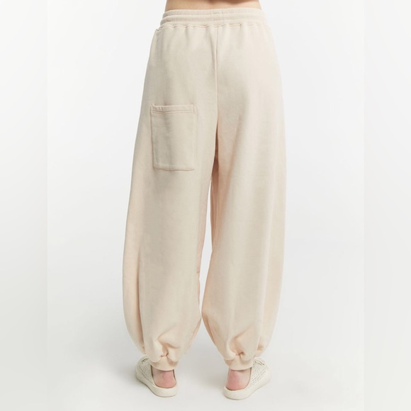 Lattelier Tan High-Waisted Drawstring Pipe-Shaped Jogger Size Medium Brand New - Picture 5 of 16